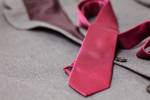 Den moderne gentleman: Elegante slipsknuder til hverdag og fest